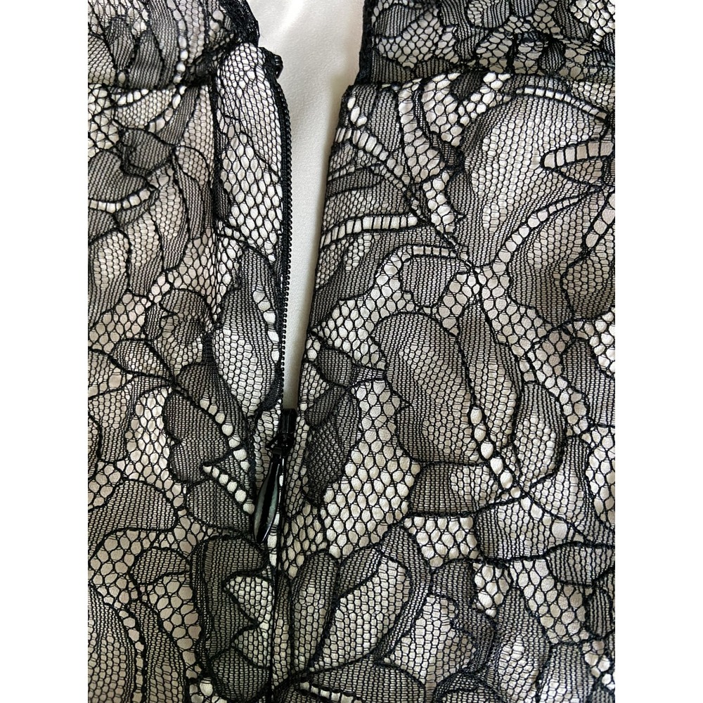 White House Black Market Black Contrast Lace Peplum Top Velvet Trim Size 4 NWT - Picture 5 of 9